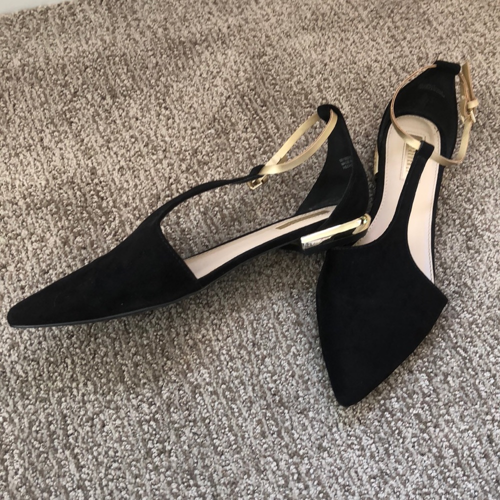 Forever 21 Contemporary pointed flats